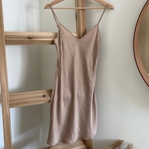 Aritzia ~ Wilfred ~ Only Slip Mini Dress ~ XS ~ Marmont Color